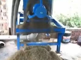 Video of on-site operation of solid-liquid separator