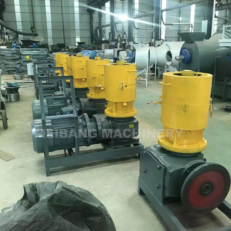 What are the usual options for wood pellet machine production capacity?